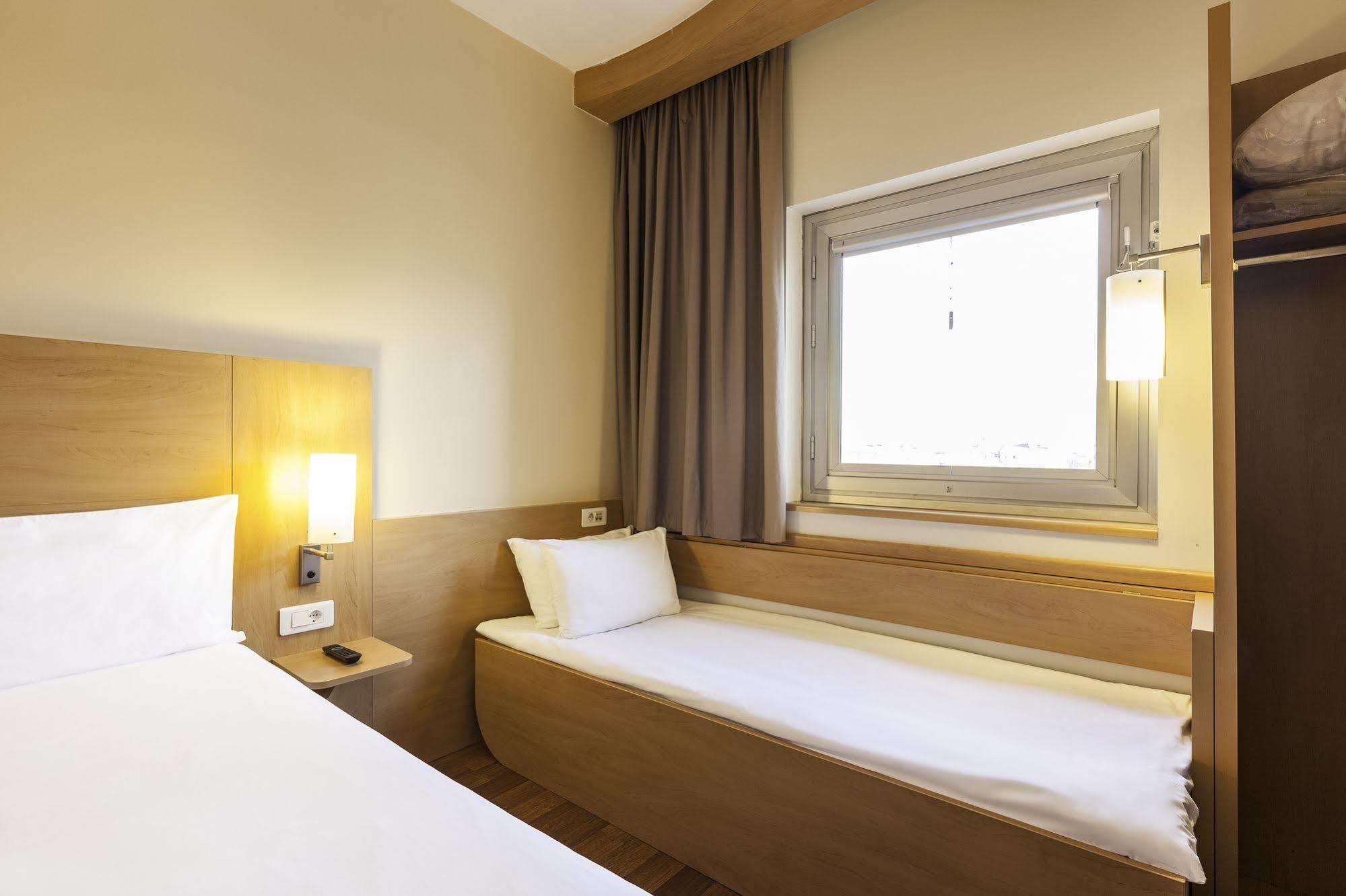 Ibis Antofagasta Hotel Exterior photo